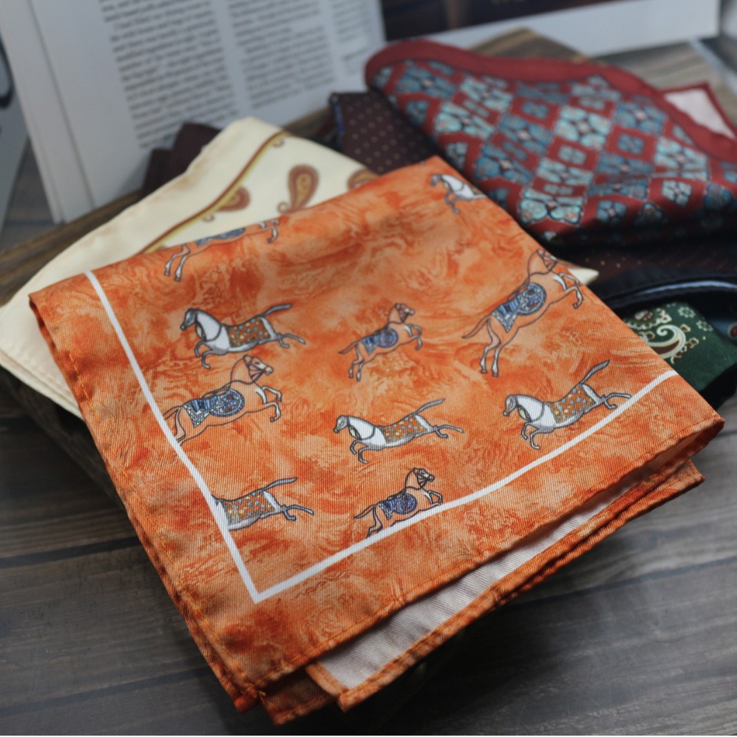 Fazzoletto da taschino vintage - Formal Wear Men H&M recensione e prezzo